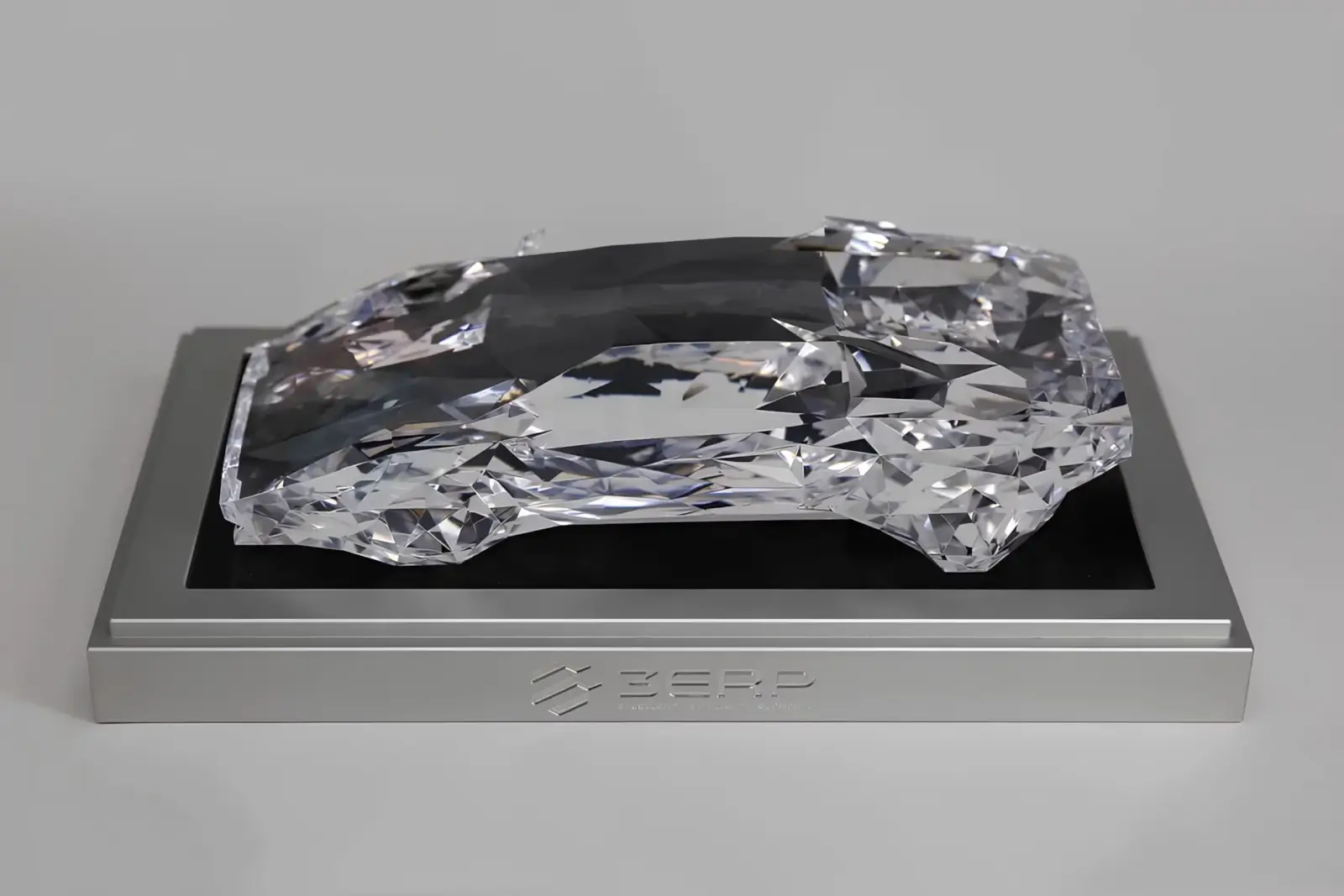 Diamond Cut Lamborghini Model with CNC Milling